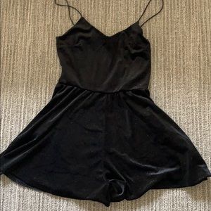 Velvet shimmery black party romper